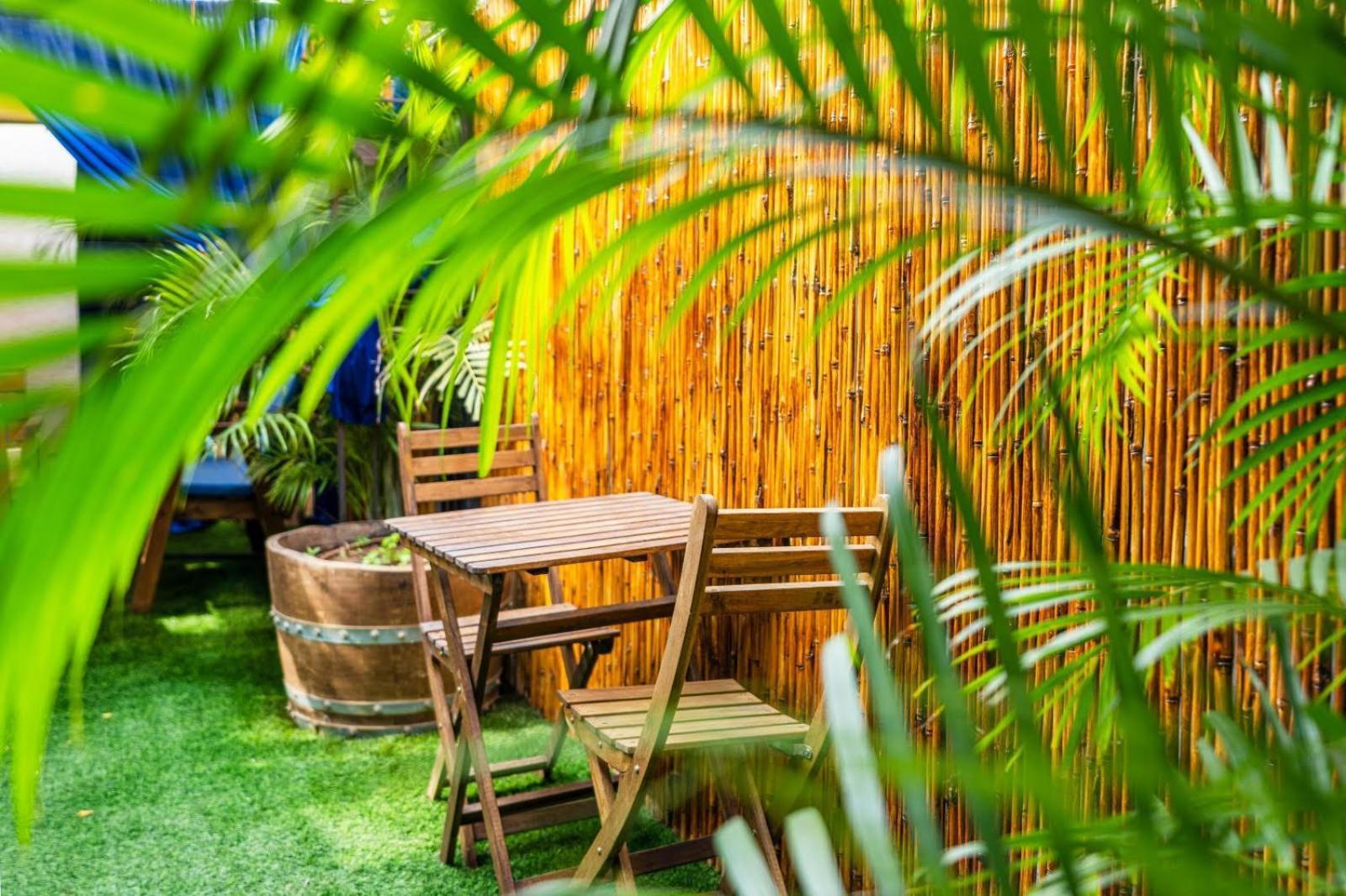 Ahuzat Shaul Seaside Bed & Breakfast Hadera Bagian luar foto