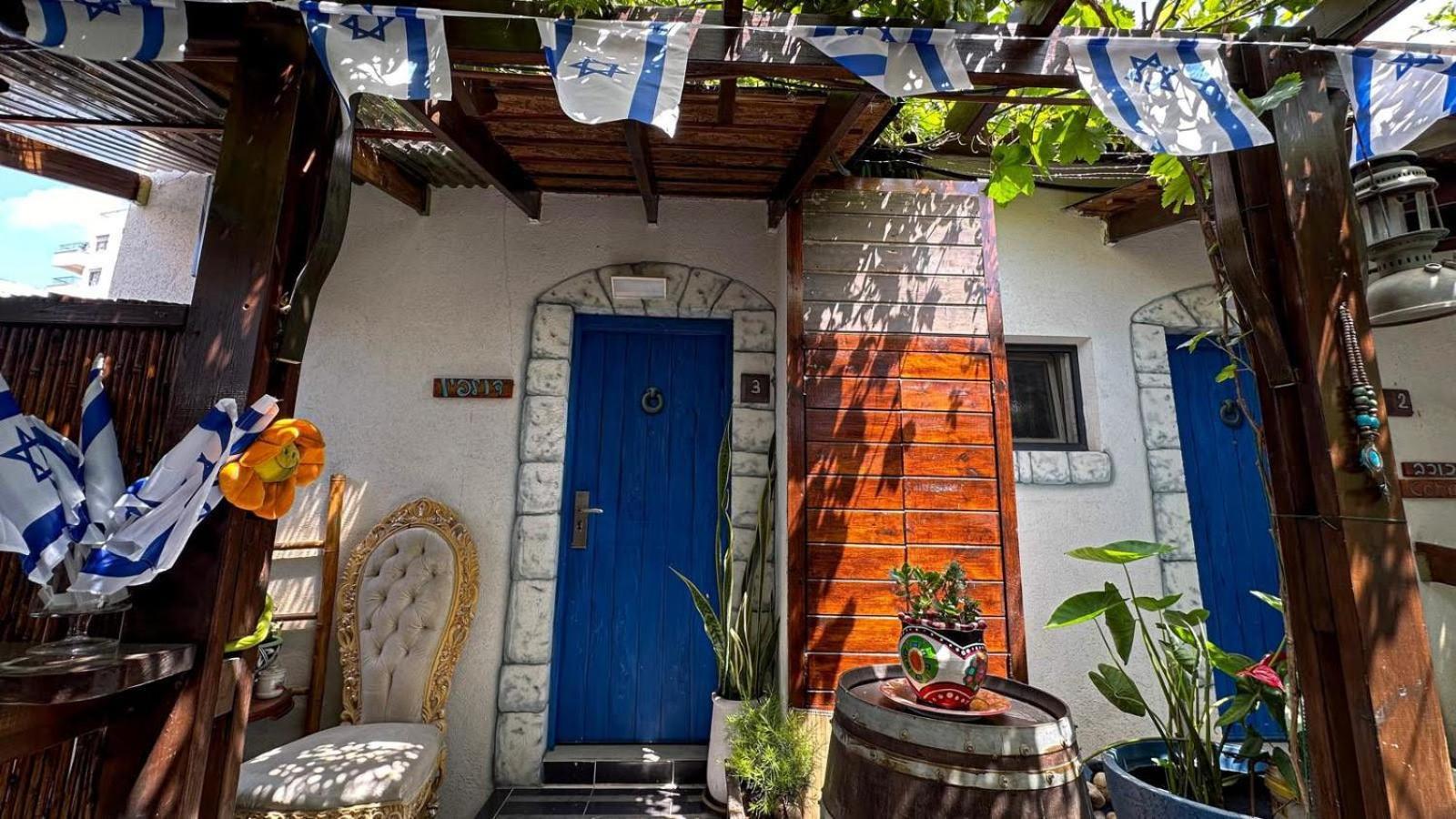 Ahuzat Shaul Seaside Bed & Breakfast Hadera Bagian luar foto